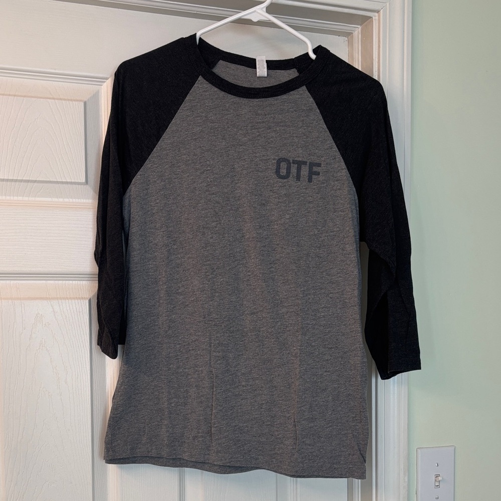 Orangtheory Gray and Black Raglan Sleeve Shirt